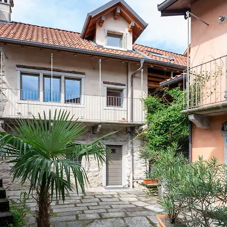 Casa Dei Gelsomini By Interhome *